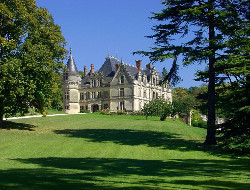 OLEVENE image - chateau-de-la-bourdaisiere-olevene-restaurant-hotel-salle-reunion-